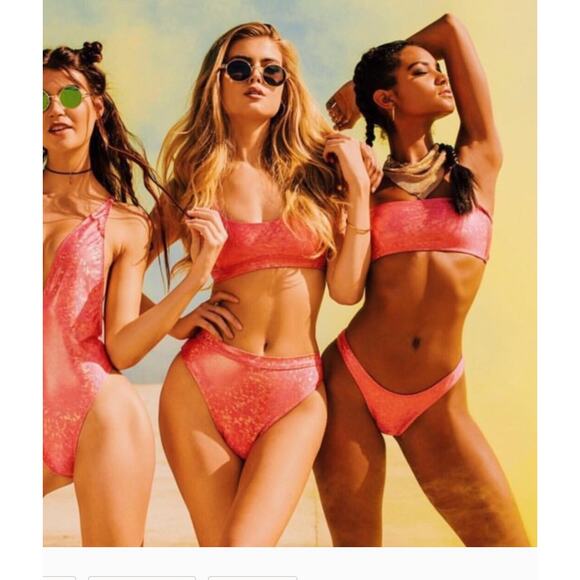 Dippin Daisy Metallic Pink Bandeau Bikini Swim Top Women’s Medium - Picture 11 of 11